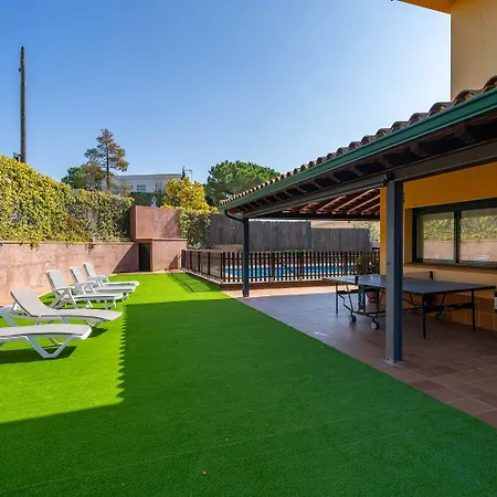 Margot Lux, Ideal Familias, Piscina&aircon *