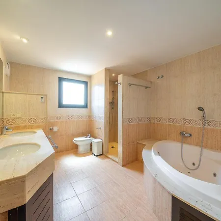 Villa Margot Lux, Ideal Familias, Piscina & Aircon