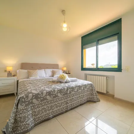 Margot Lux, Ideal Familias, Piscina & Aircon *