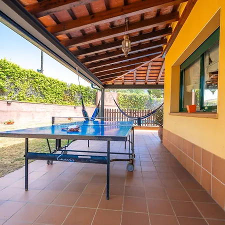 Margot Lux, Ideal Familias, Piscina & Aircon